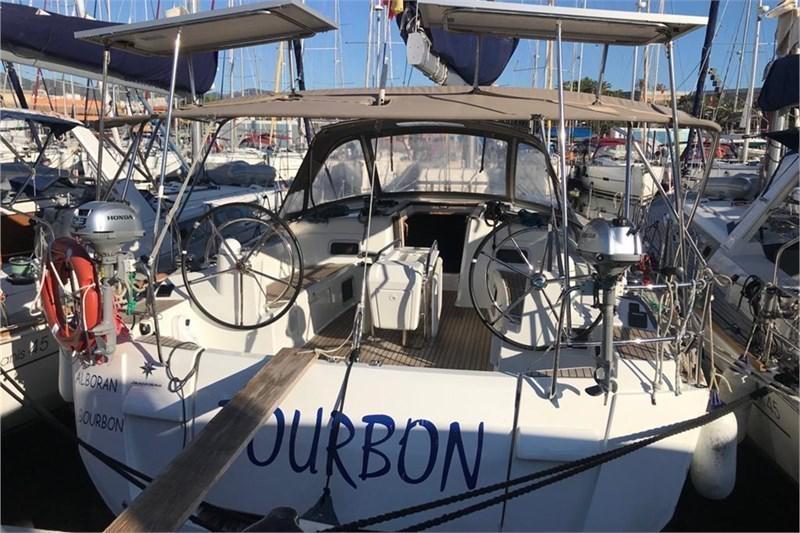 Book yachts online - False - Sun Odyssey 519 (5Cab) - Alboran Bourbon (Mallorca/La Lonja) - rent