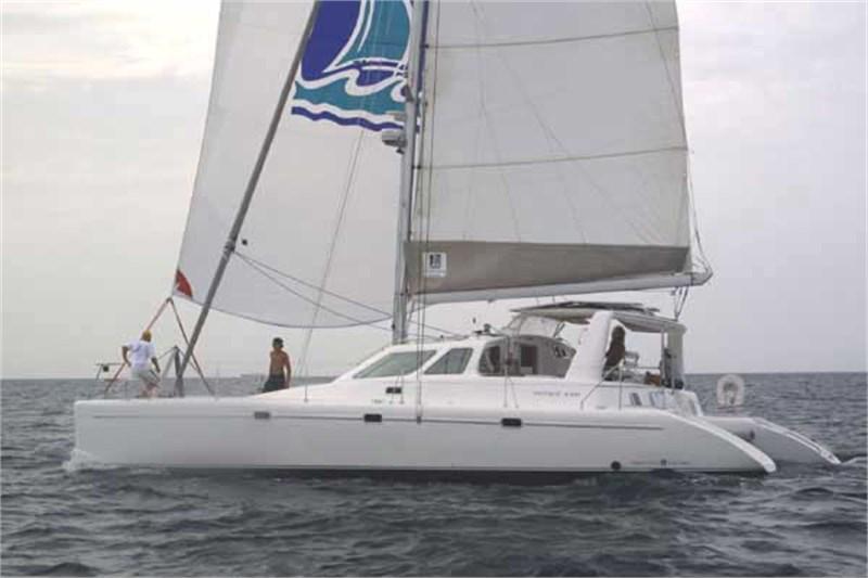 Book yachts online - False - Voyage 440 (4Cab) - Alboran Mahanga (Palmeira) - rent