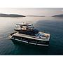 Book yachts online - powercatamaran - MY  44 - Umbrella Victoria - rent