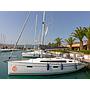 Book yachts online - sailboat - Bavaria Cruiser 37 - Sofia - rent