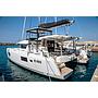Book yachts online - catamaran - Lagoon 42 - Emozione - Premium line - rent