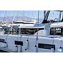 Book yachts online - catamaran - Lagoon 46 - QUEEN NIKA - rent