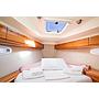 Book yachts online - sailboat - Bavaria 40 Cruiser - Madrugada - rent
