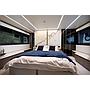 Book yachts online - motorboat - Explorer 62 Fly - Blue Moon - rent