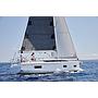 Book yachts online - sailboat - Bavaria C38 - ARINNA - rent