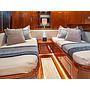 Book yachts online - motorboat - Posillipo Technema 95S - Divine - rent