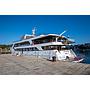 Book yachts online - motorboat - Luxury Motor Yacht - Diamond - rent