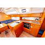 Book yachts online - sailboat - Bavaria Cruiser 37 - Flinx - rent