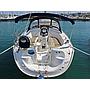 Book yachts online - sailboat - BAVARIA 33 C - MARA - rent