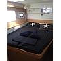 Book yachts online - catamaran - Lagoon 400 S2 - NAILAH - rent