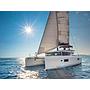 SEA VOYAGER - CREWED